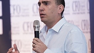 אמיר שוורץ: על מצוינות רב לאומית